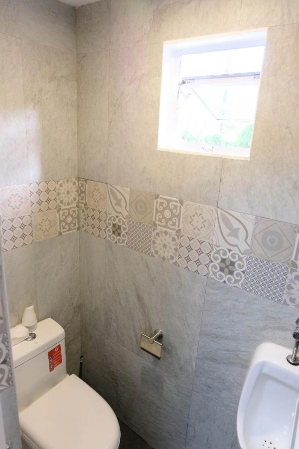 J & J Homestay Coron Extérieur photo